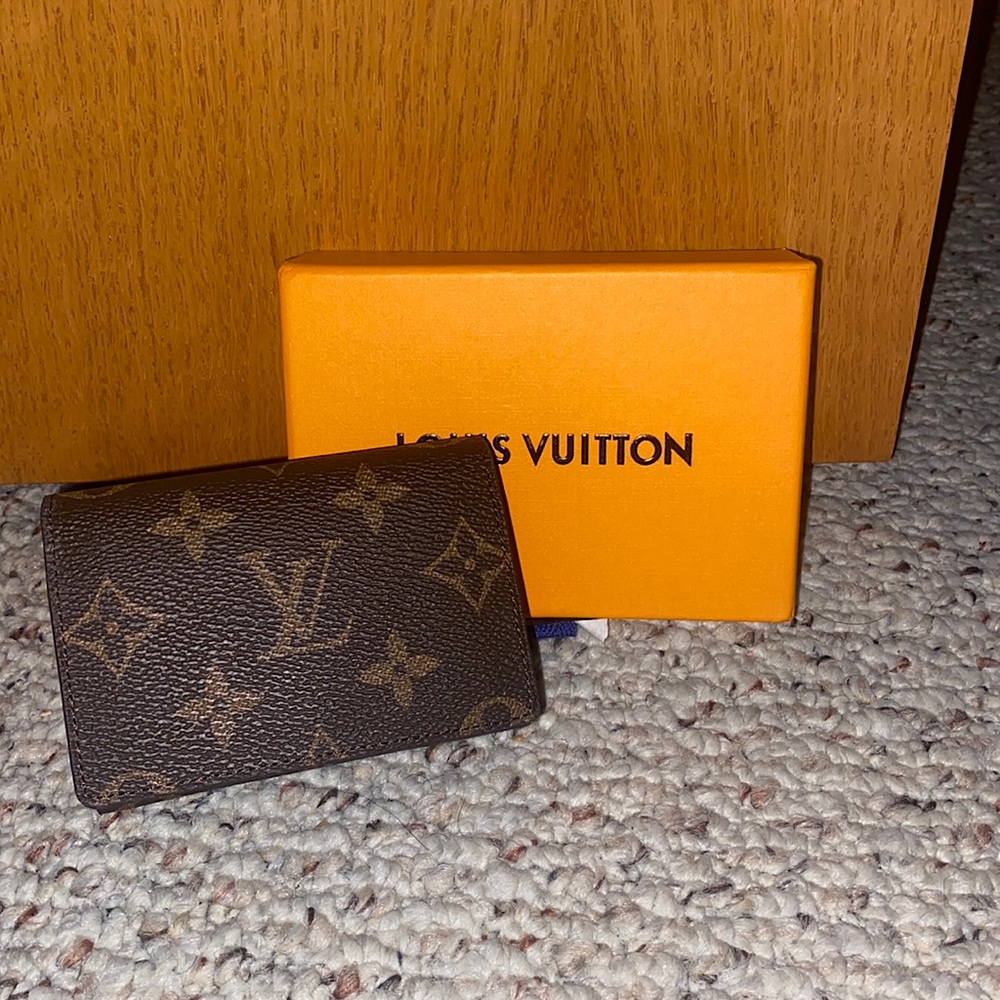 Authentic LV wallet, In perfect condition.
